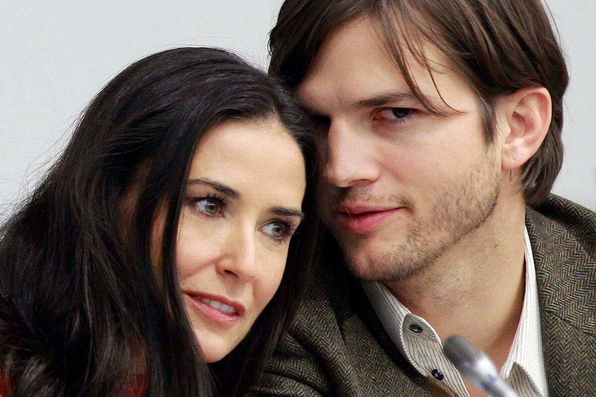 Ashton Kutcher fez um comentário inesperado sobre sua ex-esposa Demi Moore e revelou porque está “tão orgulhoso dela”. Ashton Kutcher fez um comentário inesperado sobre sua ex-esposa Demi Moore e revelou porque está “tão orgulhoso dela”.