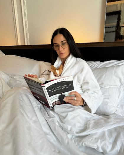 Demi Moore junto a su perro Pilaf (Foto: Instagram @demimoore)