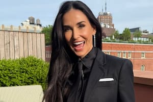 Demi Moore se animó a volver 29 años atrás y sorprendió con un look al estilo “Striptease”