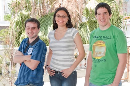 Demian Renzulli, Alejandra Negrete y Roberto Gluck, fundadores de The Social Radio