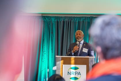 Demings buscará representar al Partido Demócrata en las próximas elecciones en Florida