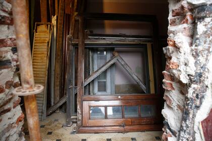 Demolición del edificio Marconetti