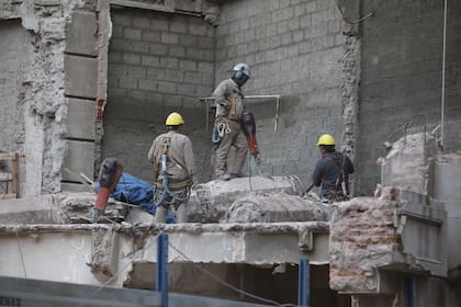 Demolición parcial del edificio "Plaza Hotel"