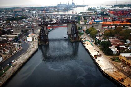 Demoras en el saneamiento del Riachuelo