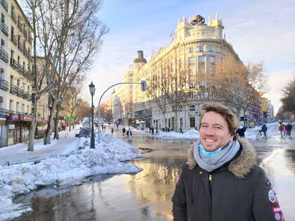 Actualmente está en Madrid, en donde el fin de semana disfrutó de la nevada. A fin del año pasado estrenó allí Negra, un potente trabajo biodramático.