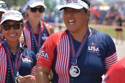 Dentro de la Fiesta del Barco del Dragón se desarrolla una carrera de botes que ha tomado gran popularidad en varias partes del mundo