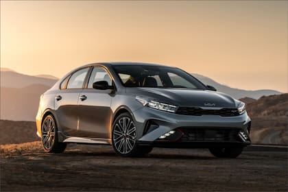 Dentro de los vehículos elegibles de California a Nueva York se encuentra el Kia Forte