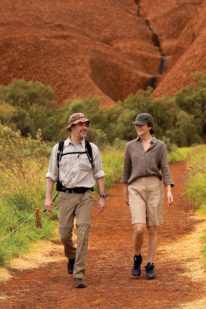 Dentro de su itinerario,
la pareja se hizo un tiempo para
explorar el Parque Nacional UluruKata Tjuta. Hace ya veinticinco años
que Mary dejó su país para comenzar
una nueva vida en Dinamarca junto
al entonces heredero del trono.
Se conocieron en un bar durante
los Juegos Olímpicos de Sídney
2000 y, tras un año de mantener
una relación a distancia, la bella
australiana armó sus valijas para
apostar a su gran historia de amor