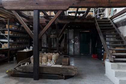Dentro del complejo Barraca Peña, el equipo de Patrimonio desarrolla una importante labor de investigación, conservación y guarda de objetos recuperados de excavaciones arqueológicas.