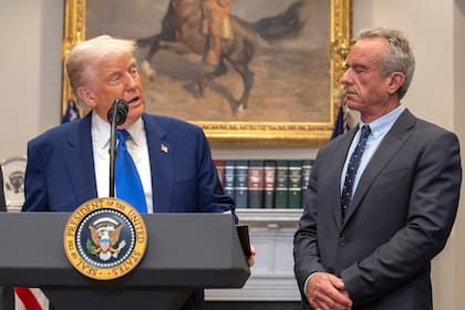 Denuncian a la administración de Trump por compartir información personal de inscriptos del Medicaid al ICE (AP Foto/Mark Schiefelbein, Archivo)
