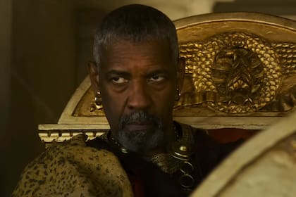 Denzel Washington se divierte con su villano en Gladiador II