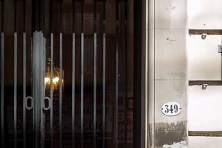 "Compré un departamento por la biblioteca sin saber que allí había vivido Girri"