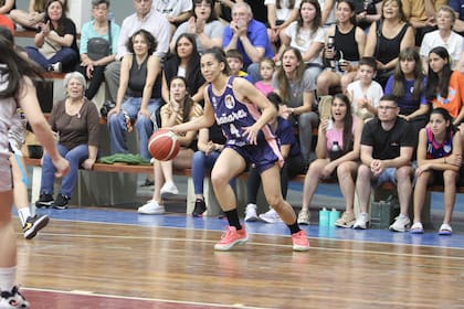 Deportivo Chañares debutó en la Liga Nacional Femenina con un triunfo histórico sobre Montmartre