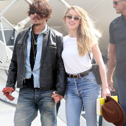 Depp con la mano vendada, en los tiempos que la pareja pasó en Australia