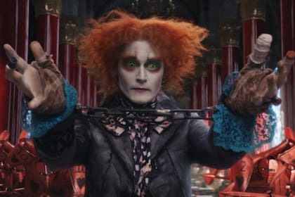 Depp fue El Sombrerero en la adaptación de Disney del clásico de Lewis Carroll (Foto: IMDb)