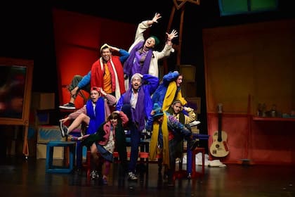 Derechos torcidos se presentará el 15,18, 24 y 25 de agosto en el Teatro Astral (Foto: Instagram @derechostorcidos / @notyourshow.arg)