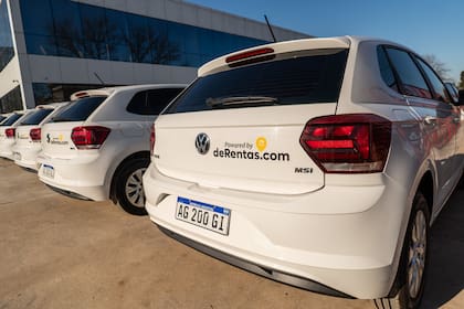 DeRentas ofrece en su servicio una plataforma de gestión que envía reportes en tiempo real, geolocalización, inspecciones y alertas diarias