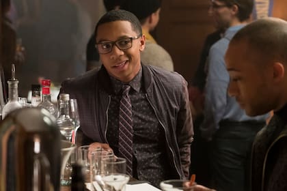 DeRon Horton en la piel de Lionel, un personaje que decidirá jugarse por lo que siente y dejar de ocultar lo que le pasa