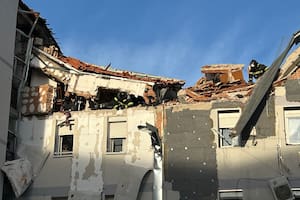 Una explosión provocó el derrumbe de un edificio en Madrid y dejó un muerto y varios heridos