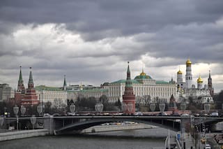 Desaceleración económica en Rusia obliga al Kremlin a aumentar impuestos y tarifas