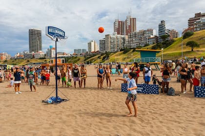 Desafío Hellman´s: actividad con aro de básquet