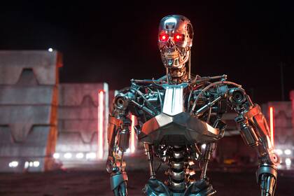 Desafíos robóticos como los iniciados por Darpa buscan llevar adelante los proyectos que distan del futuro distópico recurrente de films como Terminator