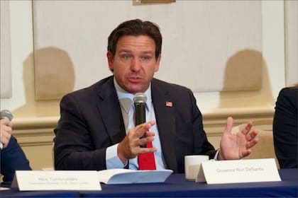 DeSantis no puede competir por un nuevo mandato consecutivo por los límites establecidos en la Constitución de Florida