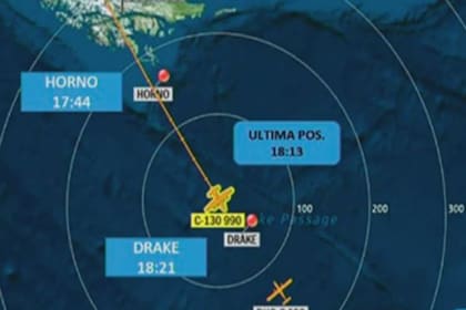 El avión militar chileno desapareció este lunes cuando viajaba a la Antártida con 38 personas a bordo (17 tripulantes, 21 pasajeros)