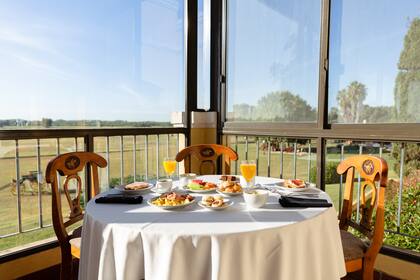 Desayunar entre el verde, la propuesta de Wyndham Garden Luján.