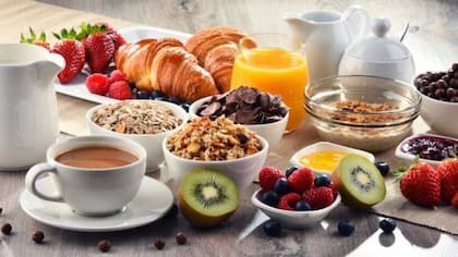 Desayunar y almorzar a horas determinadas es lo mejor para el organismo
Foto: iStock