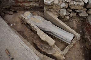 Descifran el misterio del hombre que fue enterrado debajo de la catedral de Notre-Dame en la Edad Media