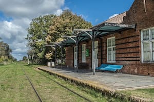 Desde 1905, la estación de Egaña es un emblema del pueblo y su conexión con la historia del tren en la región