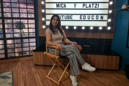 Desde 2012, Micaela Beloqui hizo 325 videos y sumó 13 millones de visualizaciones. Además, enseña en cuatro colegios secundarios.