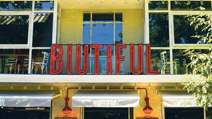 Desde agosto, Biutiful además vende los panificados increíbles que ofrece in situ