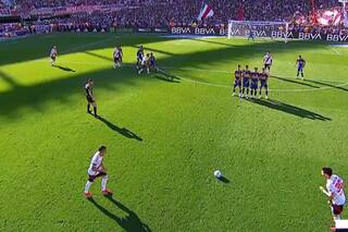 El golazo de Mastantuono, el empate de Merentiel, el 2 a 1 de Driussi y las salvadas de Armani