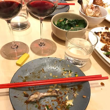 Desde dumplings y comida asiática a parrilladas y vinos. La rutina de un crítico gastronómico es difícil de ordenar