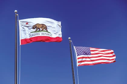 Desde el 1 de enero, esta normativa, firmada en 2025 por Gavin Newsom, aplica un protocolo de protección a los jóvenes perjudicados