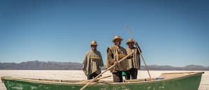 La historia de los pescadores que perdieron todo y el documental de dos argentinos rumbo al Oscar