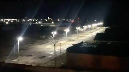 Desde el departamento dond evivía Kevin se podía ver la base militar cercana