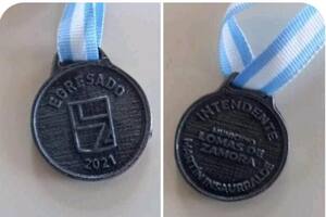 El municipio de Lomas entregó medallas a jardines de infantes con el nombre de Insaurralde