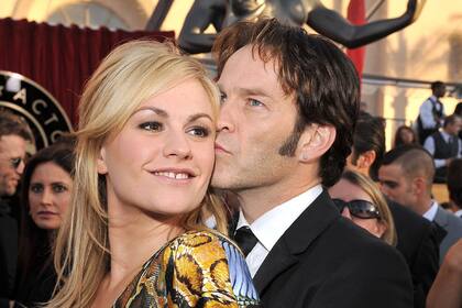 Desde el piloto de "True Blood" algo los unió, hoy Stephen Moyer y Anna Paquin están casados y tienen hijos