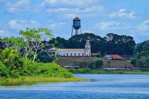 La curiosa historia de la ciudad que soñó Henry Ford en medio del Amazonas y está olvidada