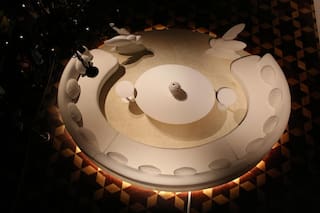 La diseñadora Laura Orcoyen transforma con su lógica circular el museo Decorativo