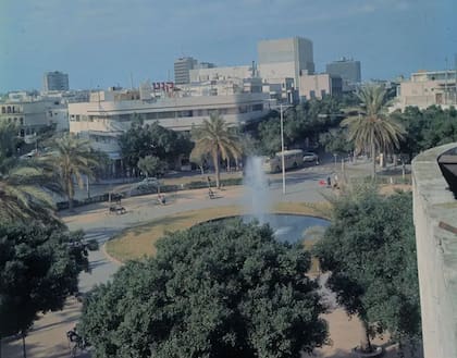 Desde finales de los 50s y por 17 años, su hogar fue Tel Aviv