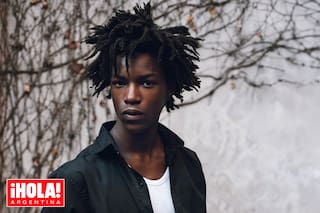 Nieto de una querida figura del espectáculo argentino, se lanza como modelo y además sigue los pasos de su abuelo