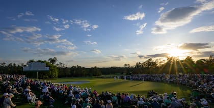 Desde hace varios años, muchos analistas financieros cuestionan los métodos de compra del Augusta National Golf Club