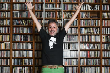 Desde hoy, Daniel Casablanca estará en la Bilbioteca Nacional haciendo Esa iglesia llena de enemigos armados hasta los dientes, de Agustín Sáiz