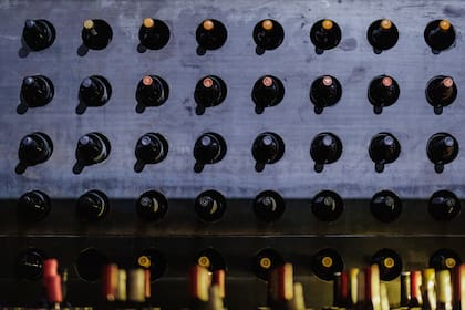 Desde julio 2025 supermercados podrán ofrecer vino en formatos XXL hasta 5.16 galones