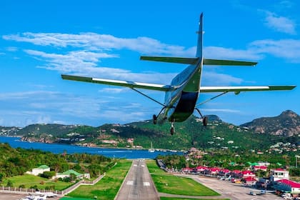 Desde la cercana San Martín los vuelos charter en helicóptero duran apenas 10 minutos