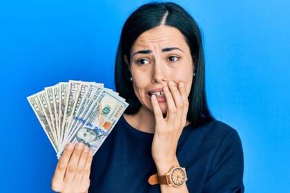 Desde la perspectiva cognitiva, se suelen desarrollar creencias negativas o ideas irracionales respecto al dinero